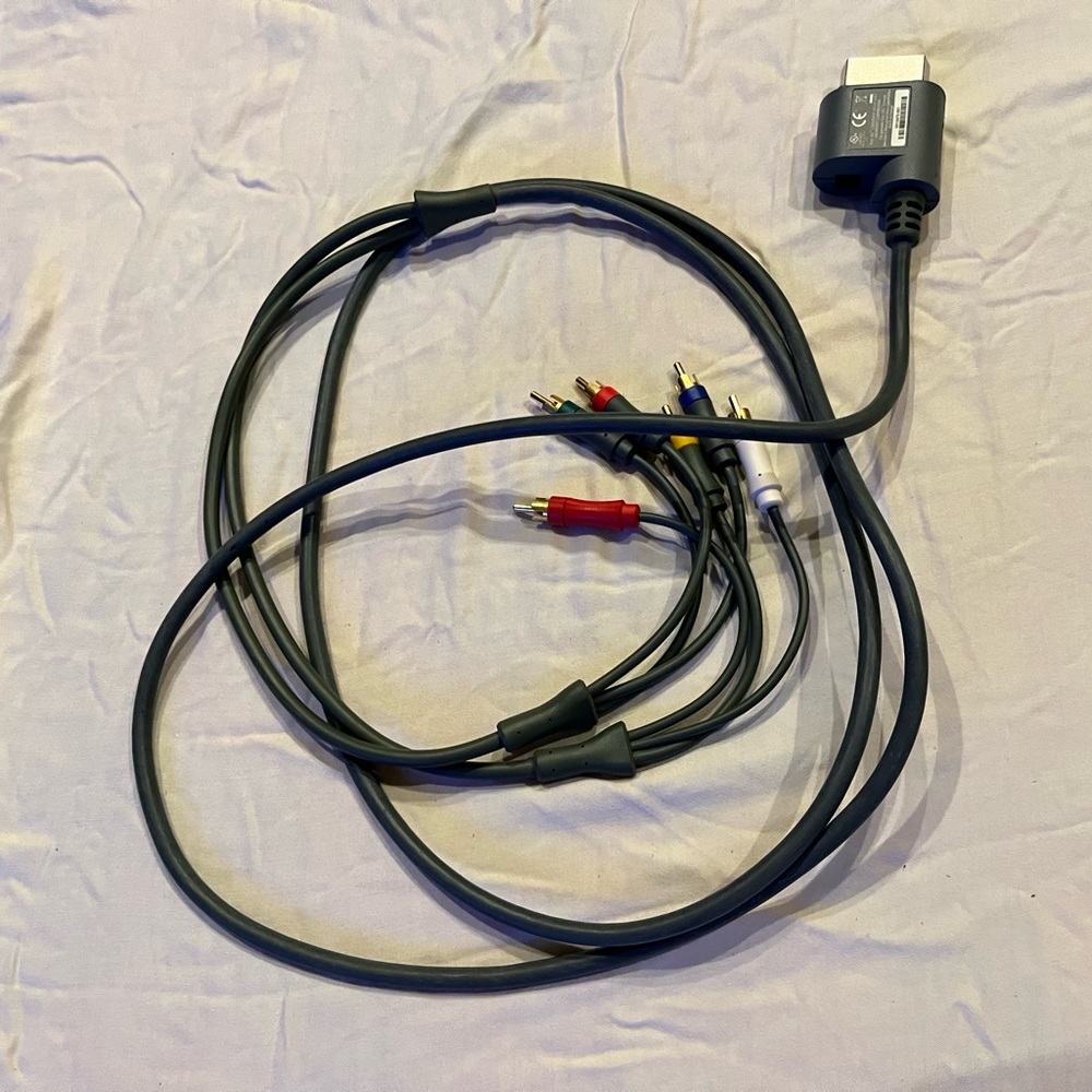 Xbox 360 color coded connectors for console